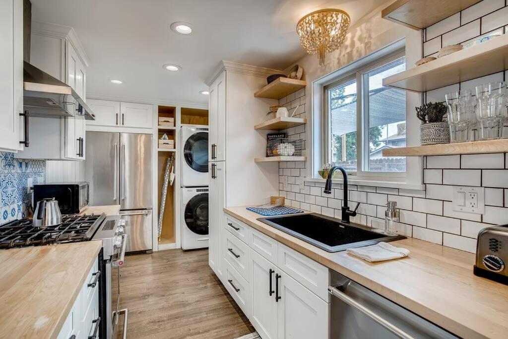 Family Townhome Near Mountains & Olde Town Arvada Exterior foto